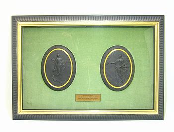 ウェッジウッド【プレステージコレ】ヘラクラネウム(ヘラクレス)ダンサーズプラクー　